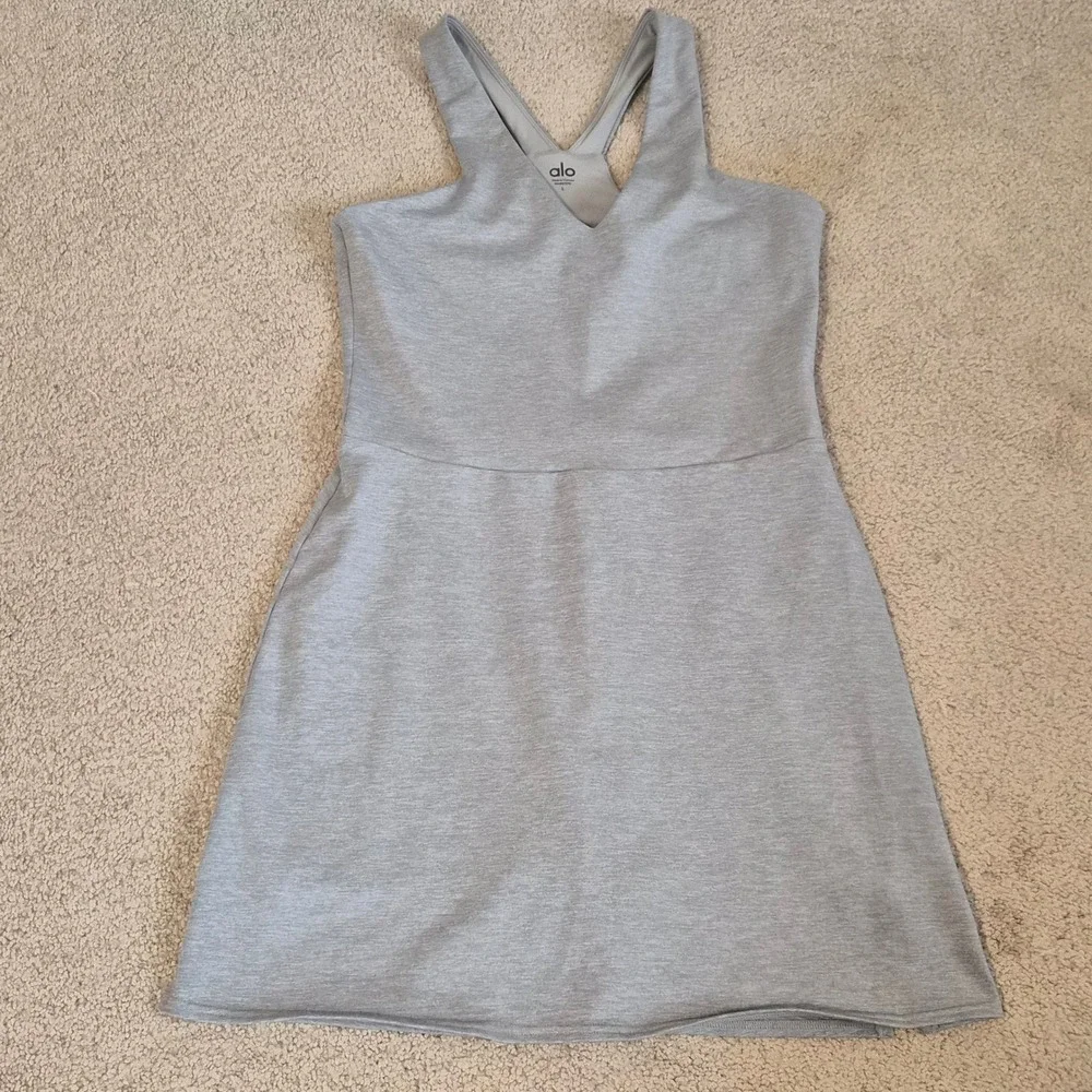 Alo Yoga Alosoft Courtside Tenniscore Dress Skort Grey V-Neck Activewear Large